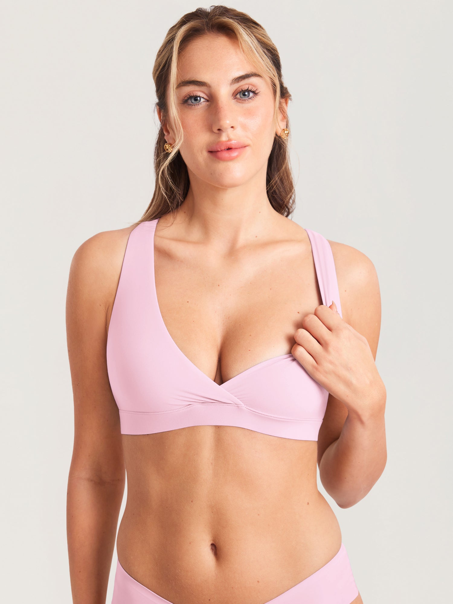 MOMANDA Women's Inbarely® Crossover Racerback Nursing Bra Sweet Pink @model_info:MOM1