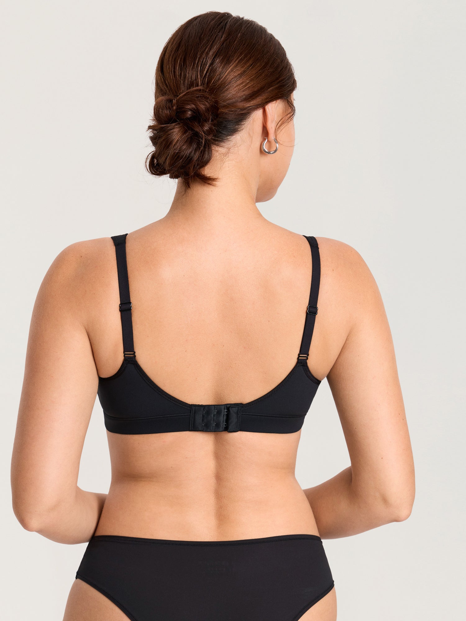 Natrelax® Velcro All-in-One Nursing & Pumping Bra Black
