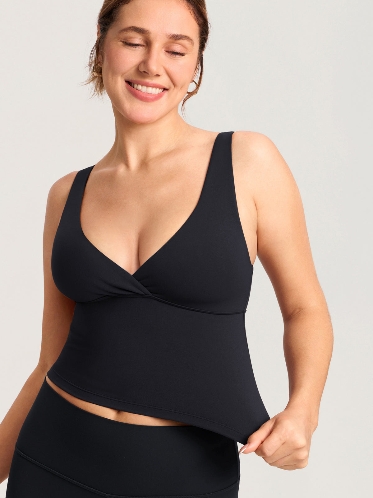 Natrelax® Crossover Nursing Crop Tank Top Black