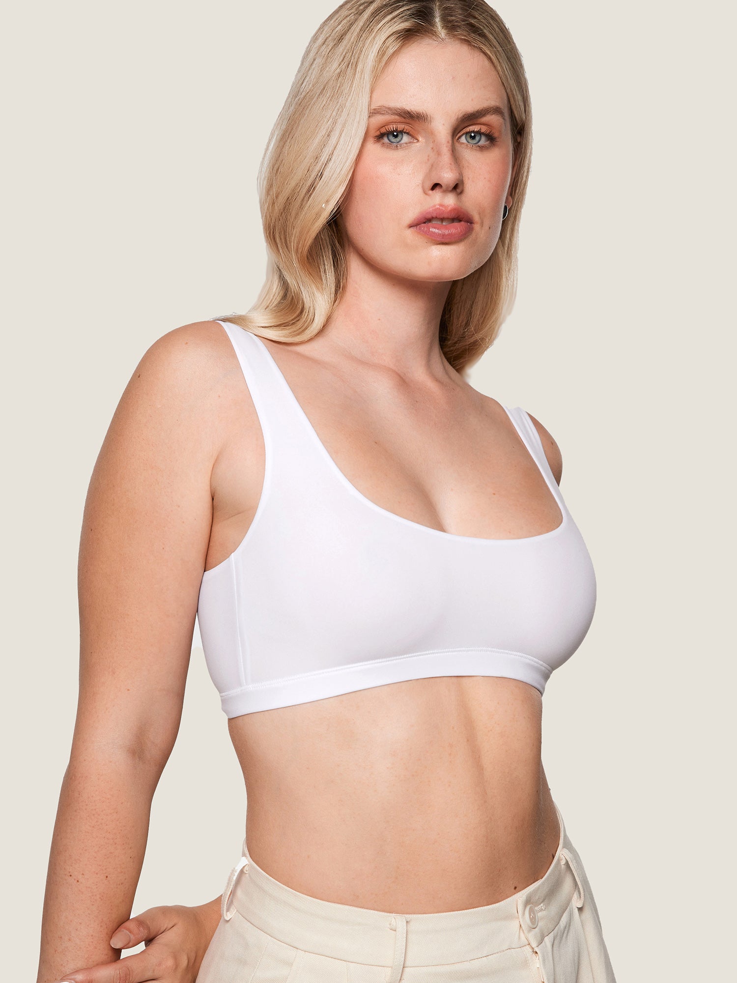 Inbarely® Soft Seamless Everyday Bralette White