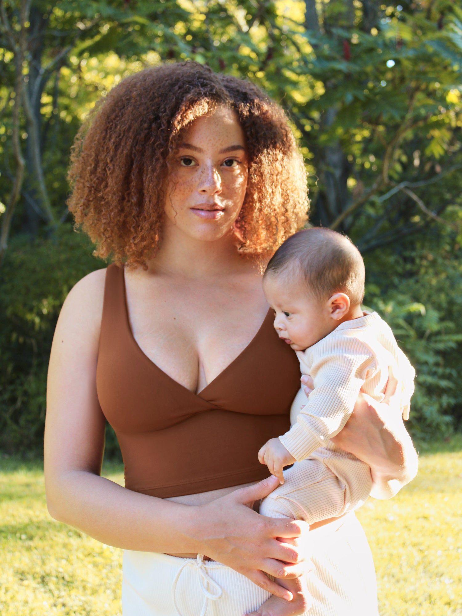 Natrelax® Crossover Nursing Crop Tank Top Croissant Brown