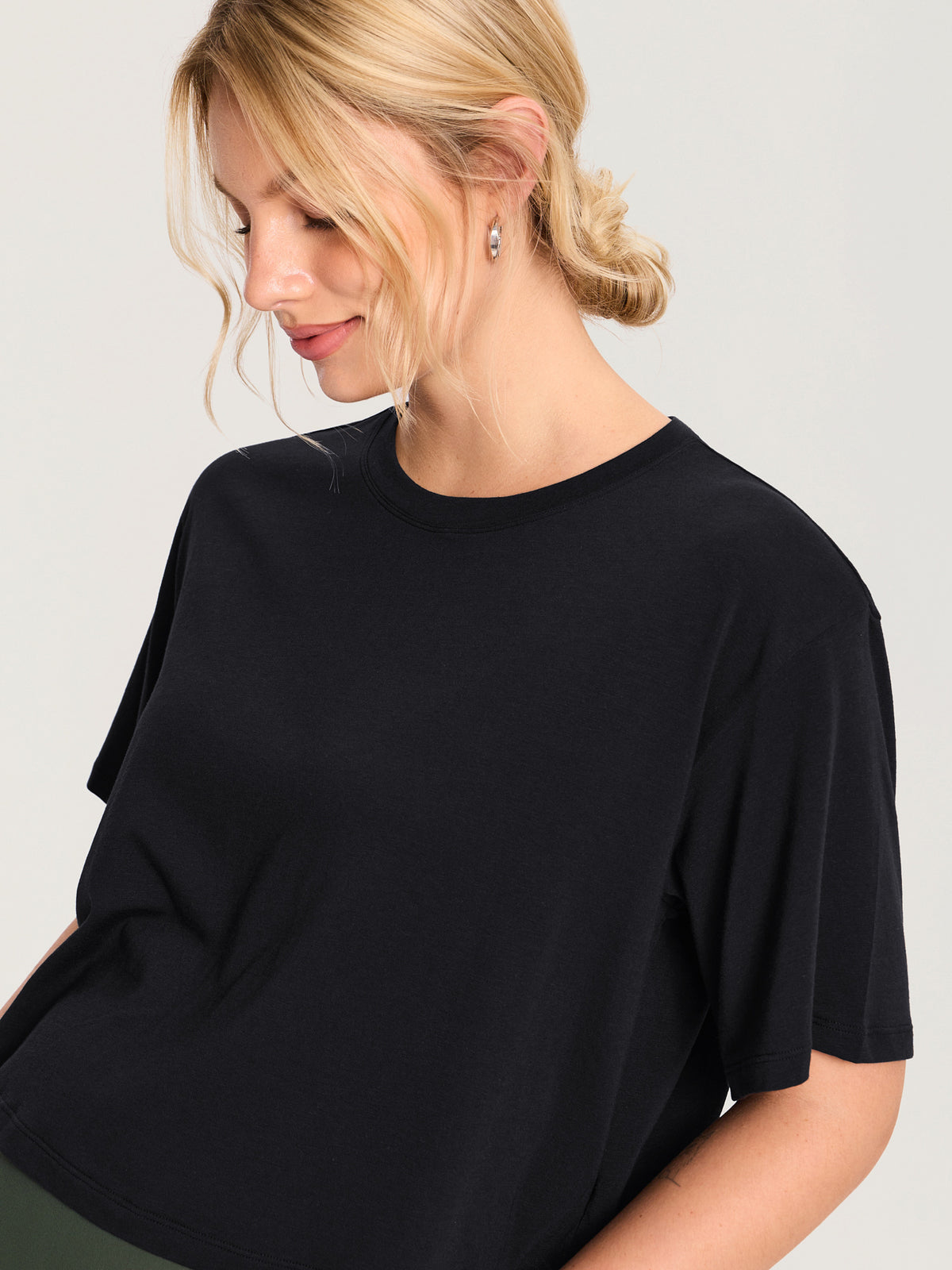Modal Cotton Short Sleeve Loose Crop Tee Black